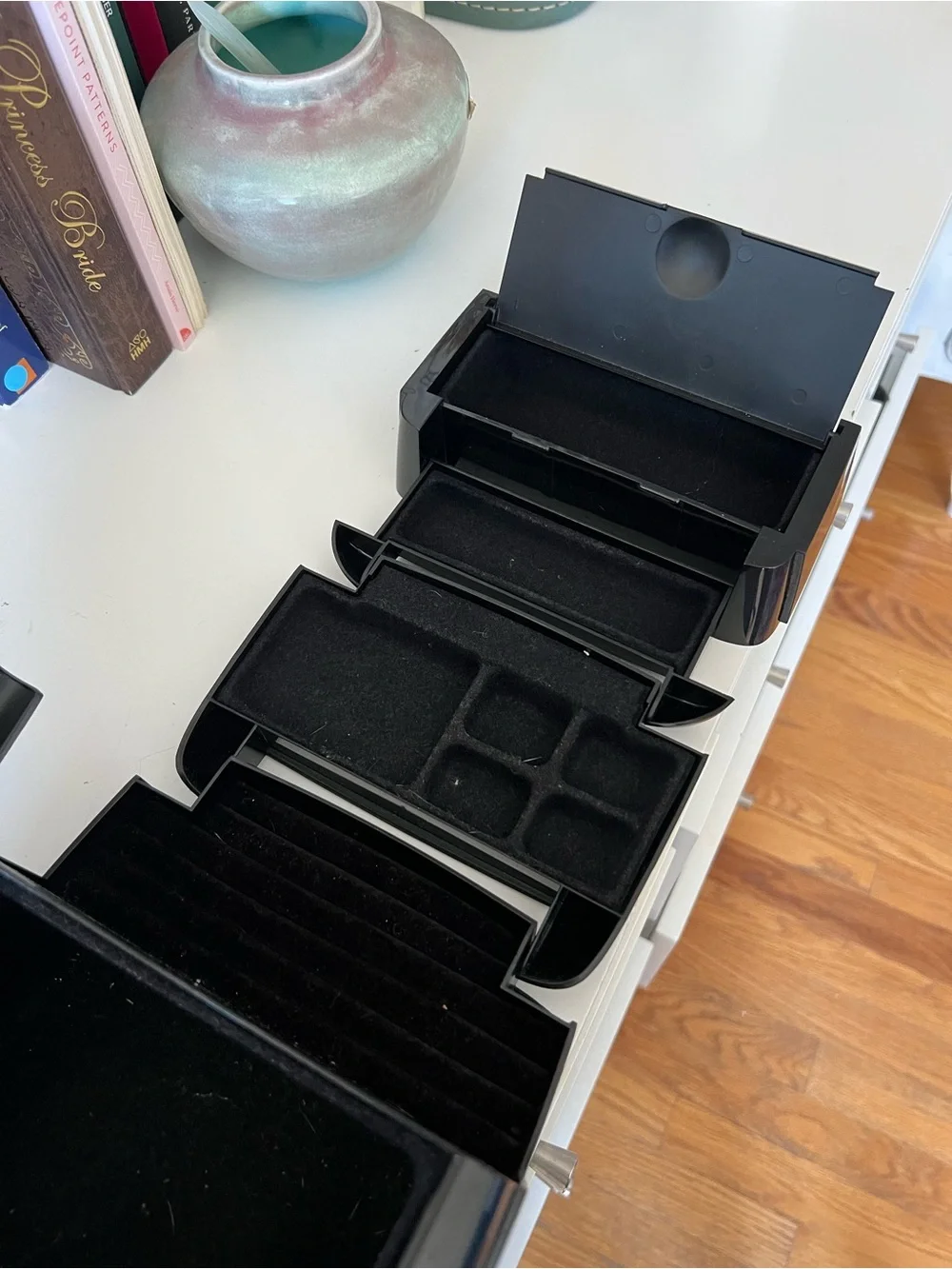 The Jewel Kit Travel Jewelry Box Accordion Style Folding Storage Case Vintage
